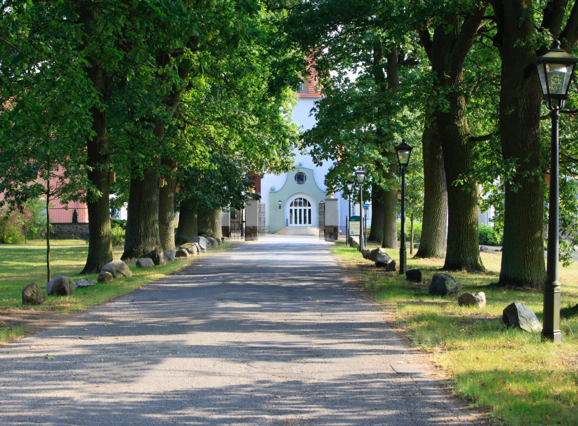 Der Weg nach Schloss Liebenberg